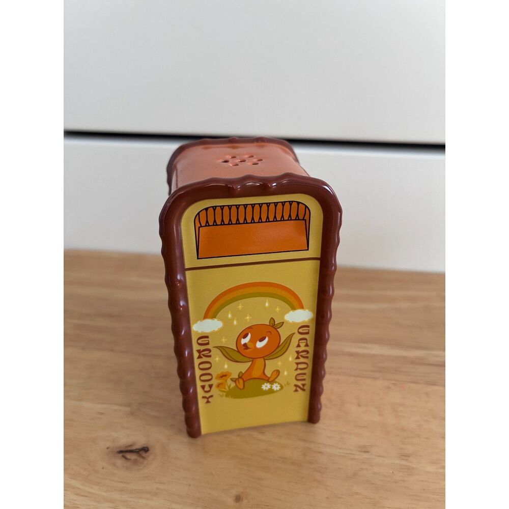 Disney World 2023 Epcot Flower Festival Orange Bird Trash Can Salt Pepper Shaker